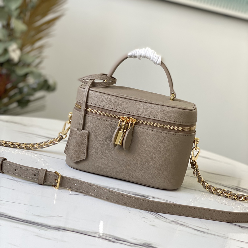 Women Luxurys Designers Bags 2021 fashion and comfortable women's shoulder bag serial M45608 Size:19x13x11cm
Women Luxurys Designers Bags 2021 fashion and comfortable women's shoulder bag serial M45608 Size:19x13x11cm