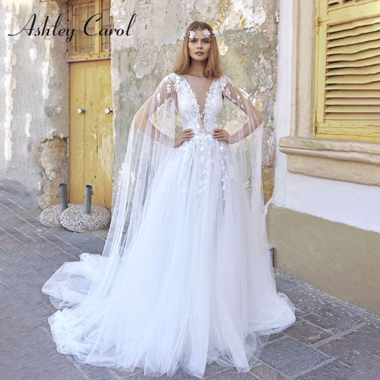 Romantic V-necke Sexy Backless Boho Beach Tulle Dress Beaded Appliques Long Sleeve Wedding Gowns