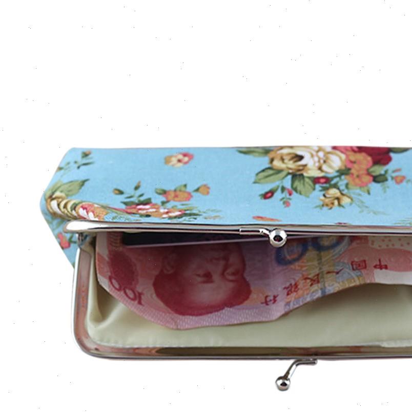 fashion vintage floral buckle women wallet elegant lady retro clutch hasp bag mini coin purse carteira masculina y3, Red;black
fashion vintage floral buckle women wallet elegant lady retro clutch hasp bag mini coin purse carteira masculina y3, Red;black