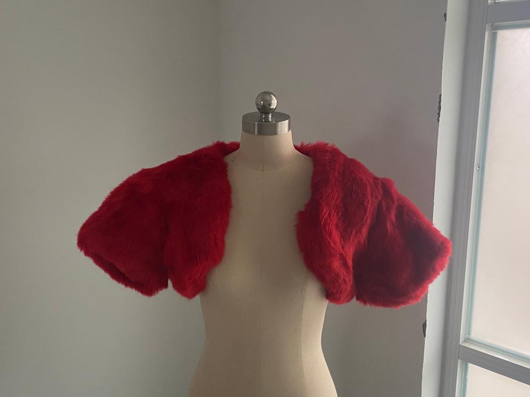 Wraps & Jackets Faux Fur Bridal Wrap Shawl Shrug Wedding Bolero Winter Warm Cape Red Short Coat
Wraps & Jackets Faux Fur Bridal Wrap Shawl Shrug Wedding Bolero Winter Warm Cape Red Short Coat