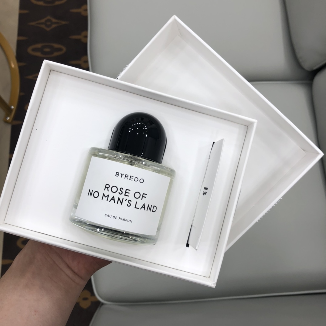 Byredo Perfume 100ml Eau De Parfum Man Woman Fragrance Open Sky Young Rose La Tulipe Bibliotheque Lil Fleur High Quality Scented Spray Long Lasting Smell
Byredo Perfume 100ml Eau De Parfum Man Woman Fragrance Open Sky Young Rose La Tulipe Bibliotheque Lil Fleur High Quality Scented Spray Long Lasting Smell