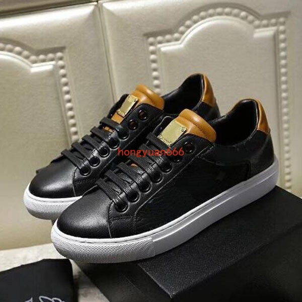 New Fashion women and men Casual Shoes Leather Sneakers Students Running shoes unisex High quality shoes TSSm002, Black
New Fashion women and men Casual Shoes Leather Sneakers Students Running shoes unisex High quality shoes TSSm002, Black