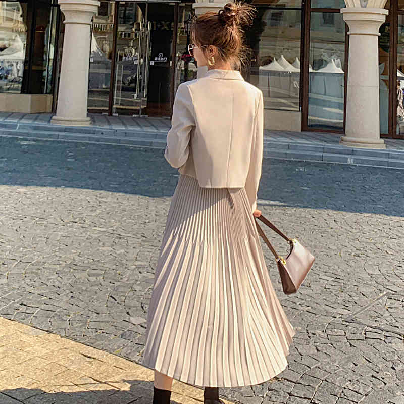Autumn Women's 2 Piece Sets Elegant Fashion Office Long Sleeve double-breasted Short Coat Outwear+Pleated Long Skirts Suit 210518