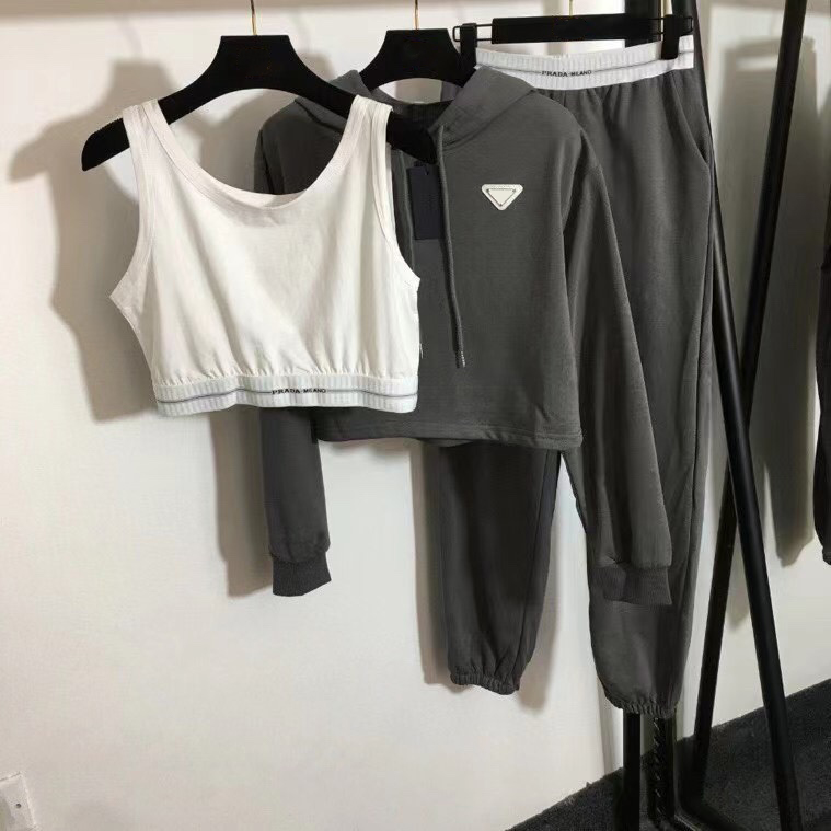dark gray womens Sports set three Piece Pants Vest + logo triangle long sleeved hat hoodie with high waist casual pant, Only for price difference
dark gray womens Sports set three Piece Pants Vest + logo triangle long sleeved hat hoodie with high waist casual pant, Only for price difference