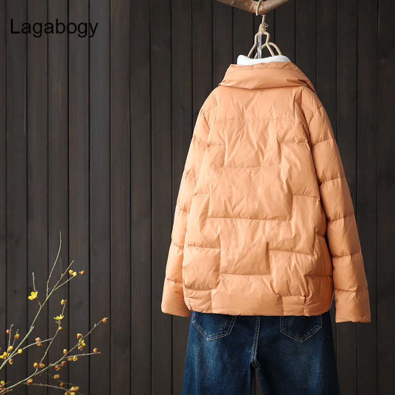 Lagabogy Women Short White Duck Down Coats Female Loose Ultra Light Windproof Parkas Casual Puffer Jacket Outwear 211011