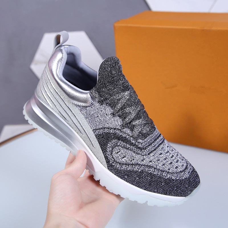 balencaiga 2021 High Quality Black Reflective StaticMen Women Running Shoes Sneakers Trainers, Choose the color
balencaiga 2021 High Quality Black Reflective StaticMen Women Running Shoes Sneakers Trainers, Choose the color