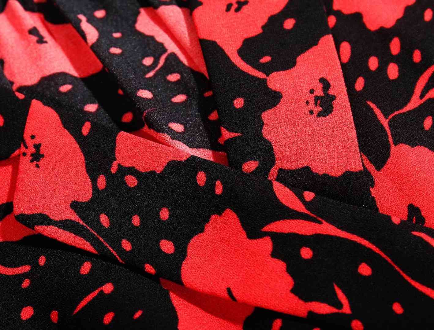 Vintage France Style Half Sleeve Wrap Shirt Fashion Red Floral Print Black Blouse Women Chic Short Tops 210429