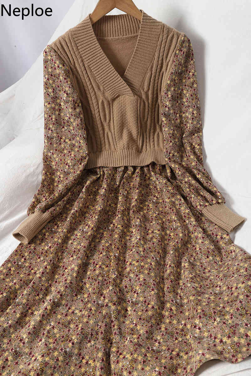Neploe Patchwork Knitted Ribbed Dresses for Women Sweet Floral Corduroy Korean Vestidos V-neck Puff Sleeve Slim Robe Dress 4G411 210422