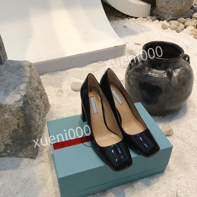 2021 sneaker Women Shoes Walking Sneakers Technical Mesh Sneakers Classic Platform Shoes Lace-up Trainers size35-41, Choose the color
2021 sneaker Women Shoes Walking Sneakers Technical Mesh Sneakers Classic Platform Shoes Lace-up Trainers size35-41, Choose the color
