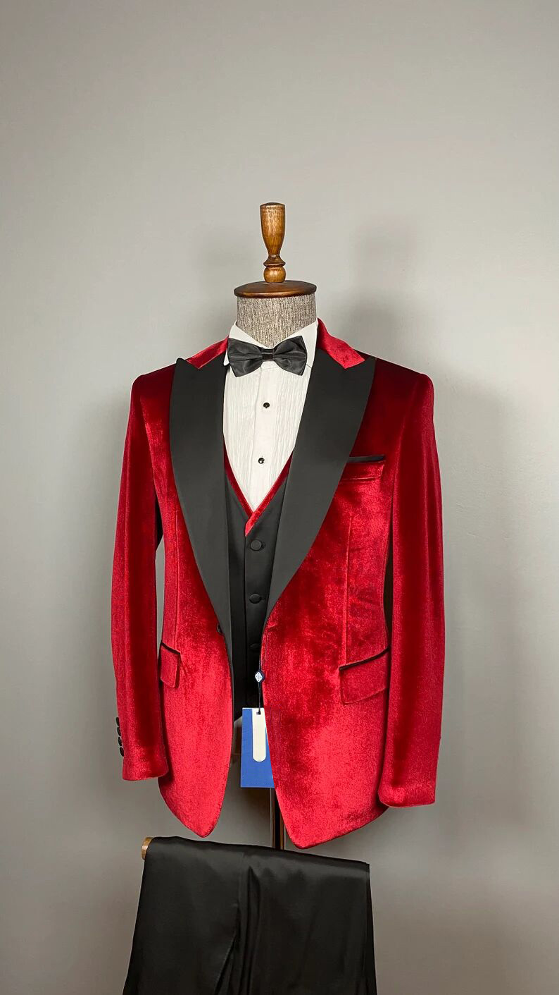 2025 Newest One Button Groom Tuxedos Red Shawl Lapel Slim Fit Mens Wedding Suits Formal Party Prom Suit Custom Made (Jacket+Vest+Pants)