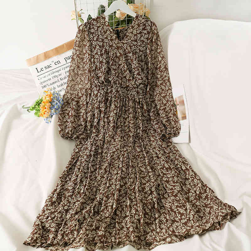 Woman Elegant Dress Spring Retro Elastic Waist V-neck Puff Sleeves Pleated Large Hem Mid-length Floral Dresses, Black;gray
Woman Elegant Dress Spring Retro Elastic Waist V-neck Puff Sleeves Pleated Large Hem Mid-length Floral Dresses, Black;gray