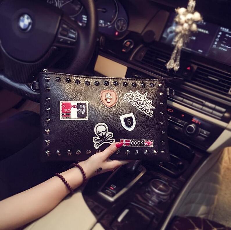 Factory wholesale fashion bag street personality rivet men Hand Shoulder Bags Punk medal leather shoulders handbag leathers handbags, Black-9573-small
Factory wholesale fashion bag street personality rivet men Hand Shoulder Bags Punk medal leather shoulders handbag leathers handbags, Black-9573-small