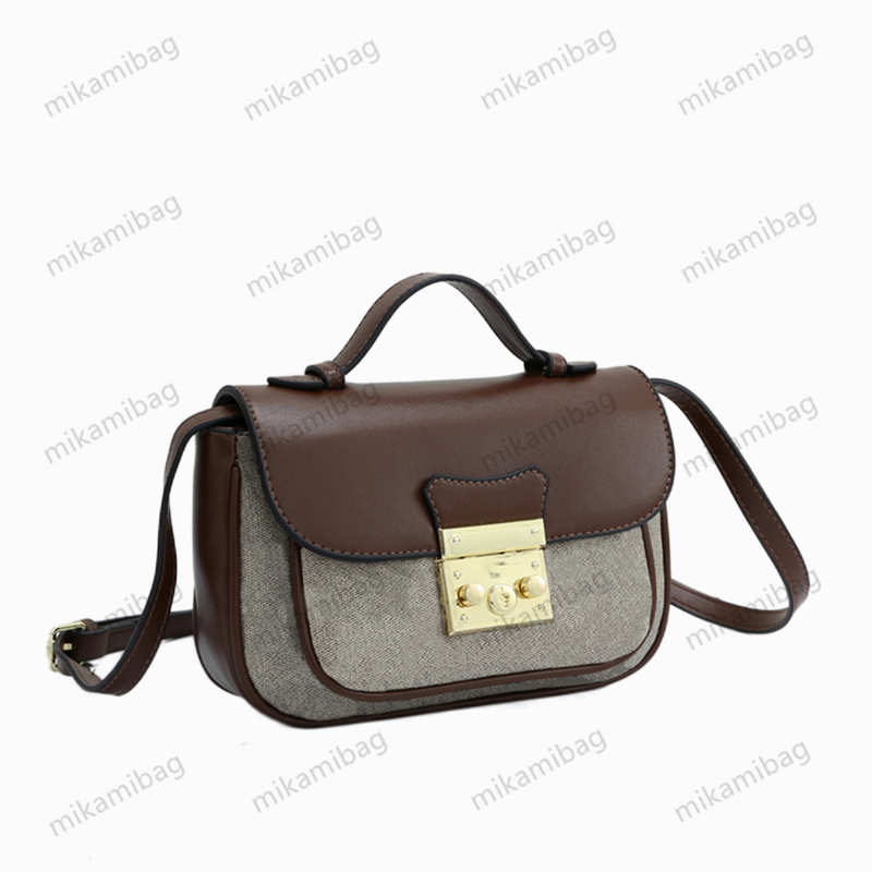 Classic Postman Bag Quality Letter Prints Crossbody Handbag Messenger Shoulder Bags Fashion Flip Wallet Internal 
Classic Postman Bag Quality Letter Prints Crossbody Handbag Messenger Shoulder Bags Fashion Flip Wallet Internal