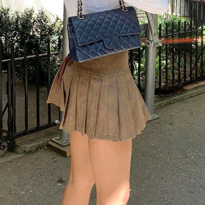 2021heyoungirl khaki preppy style pleated skirts womens high waisted mini short skirt ladies casual tie up bandage skirt autumn 2021, Black
2021heyoungirl khaki preppy style pleated skirts womens high waisted mini short skirt ladies casual tie up bandage skirt autumn 2021, Black