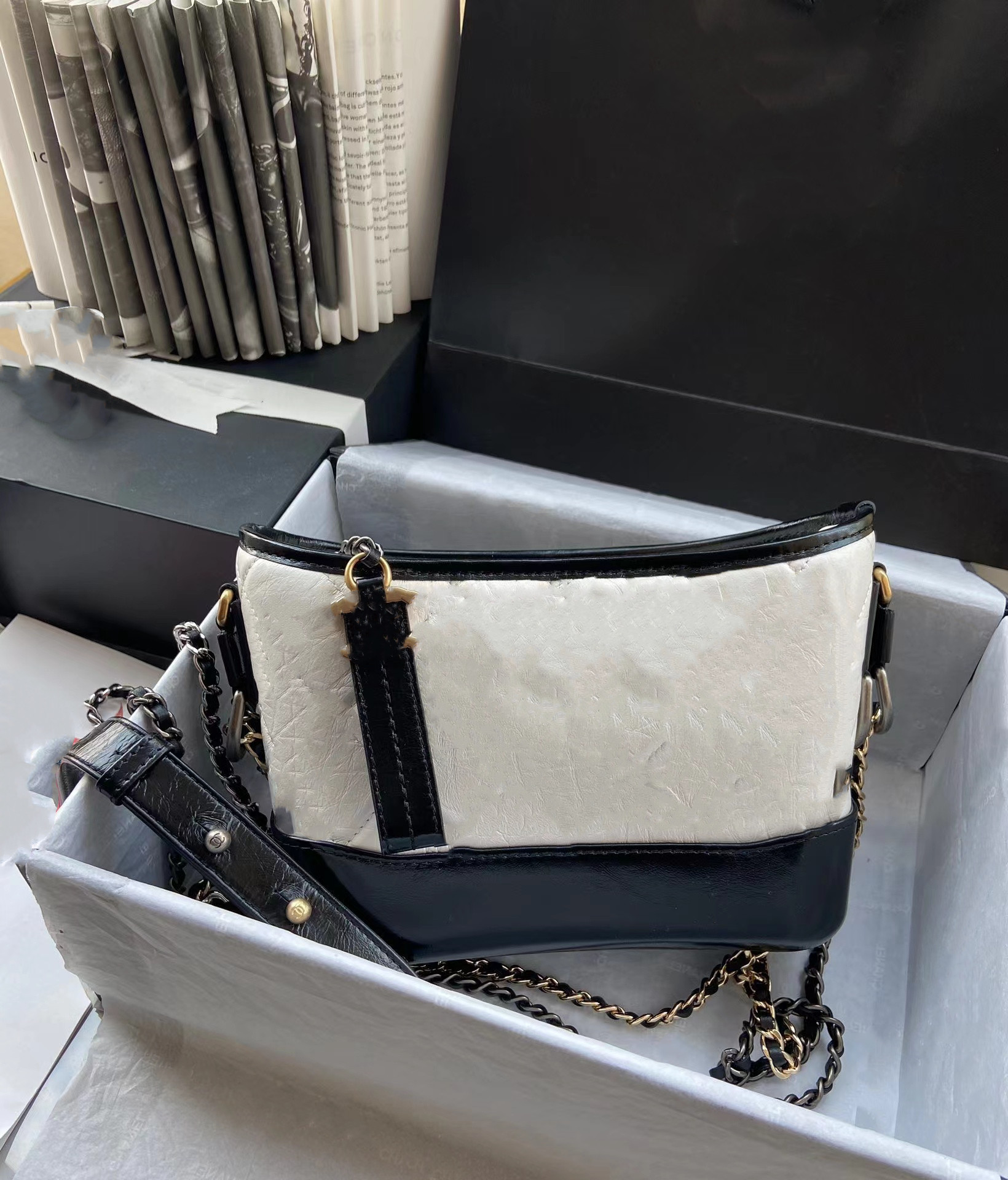 Garden party totes women luxury designers bags 2022 larger size crossbody purse cowhide learther checker plaid with original box shopping cl
Garden party totes women luxury designers bags 2022 larger size crossbody purse cowhide learther checker plaid with original box shopping cl