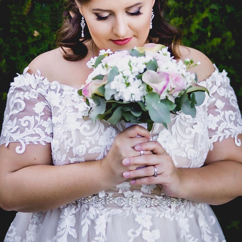 Boho Plus Size Off Shoulder Wedding Dresses A-e Lace Appliques Short Sleeve or Length Elegant Country Beach Long Bridal Gowns Custom Made