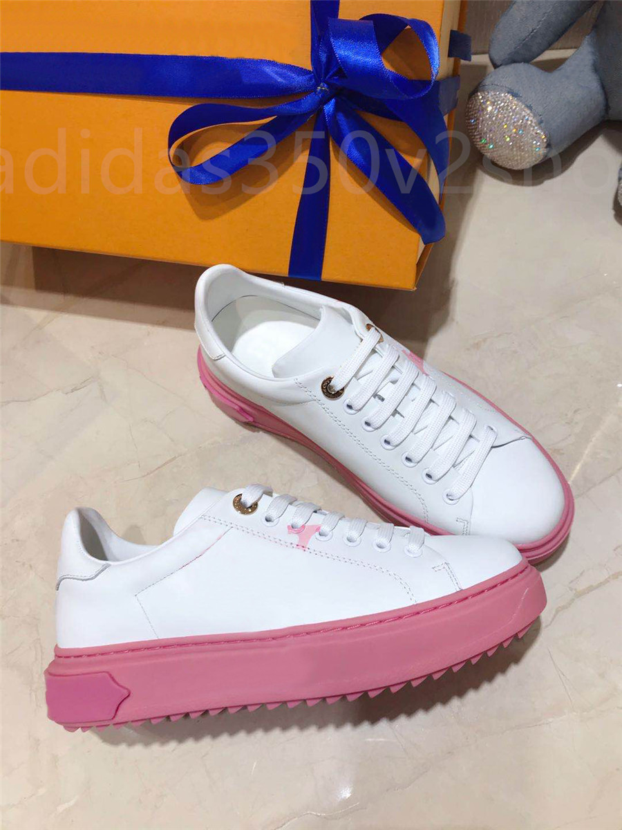 Luxury Designer Low-Top Time Out Sneaker Casual Shoes Light Blue Pink Women Printed Calf Leather Classic Trainers, Light pink
Luxury Designer Low-Top Time Out Sneaker Casual Shoes Light Blue Pink Women Printed Calf Leather Classic Trainers, Light pink