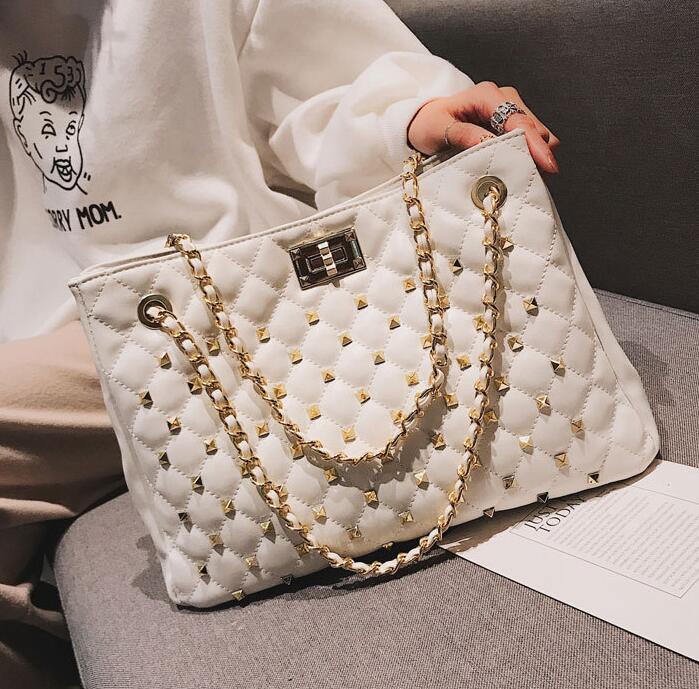 Factory wholesale womens handbag rivet women shoulder bag large embroidered leather fashion handbags personalized rivets leathers chain bags
Factory wholesale womens handbag rivet women shoulder bag large embroidered leather fashion handbags personalized rivets leathers chain bags