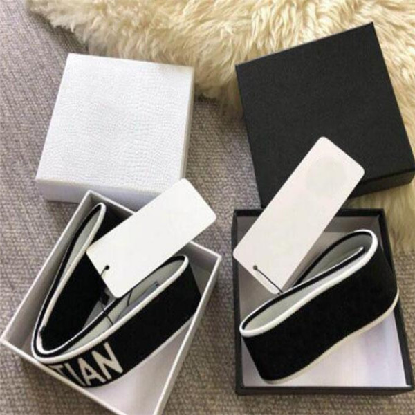 Fashion letter baroque headbands hairband tiaras for mens and womens Party Outdoor sports Lovers gift motion jewelry no box, Silver
Fashion letter baroque headbands hairband tiaras for mens and womens Party Outdoor sports Lovers gift motion jewelry no box, Silver