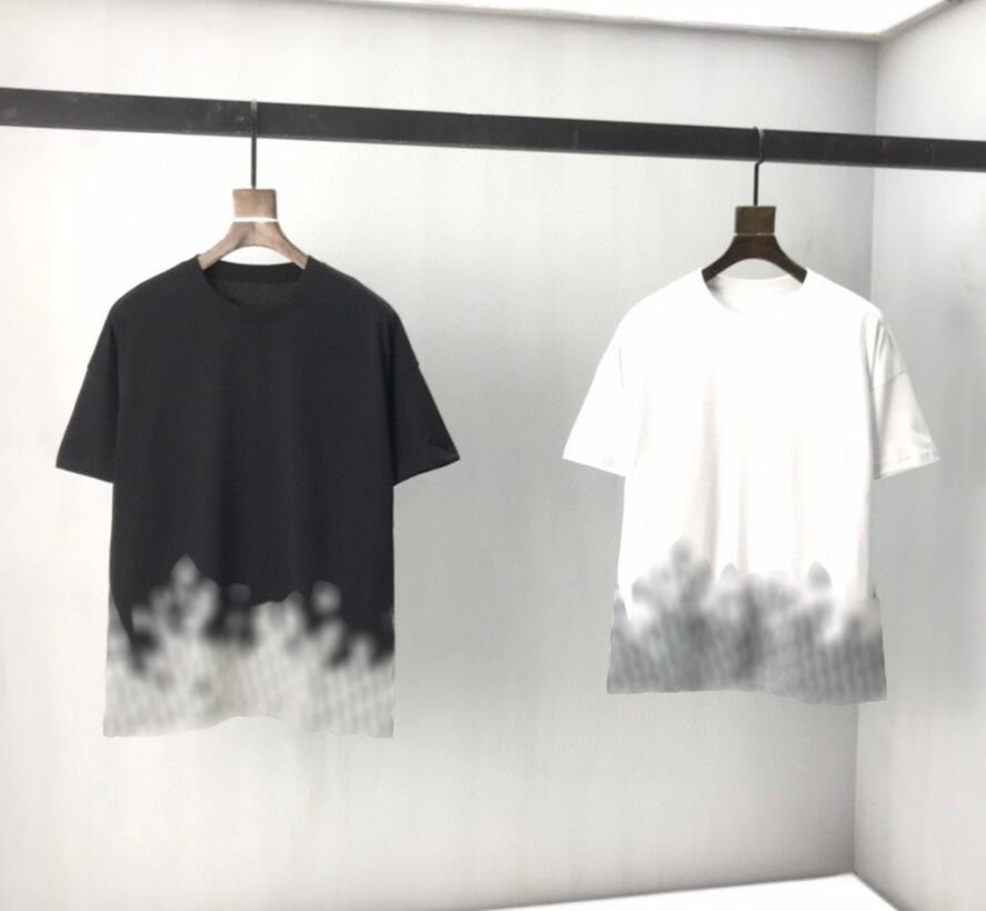 21ss mens Tee t shirts Gradient letters men clothes short sleeve mens shirts tag letters polo New black white 07
21ss mens Tee t shirts Gradient letters men clothes short sleeve mens shirts tag letters polo New black white 07