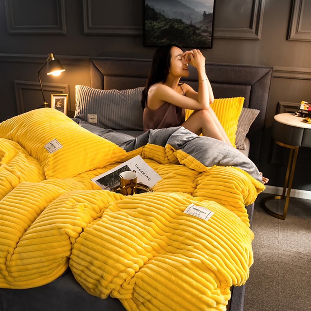 New 4PCS Plain Color Thicken Flannel Warm Bedding Set Velvet Duvet Cover Bed Sheet Pillowcases Home Bed Linens Y200417, G259995a
New 4PCS Plain Color Thicken Flannel Warm Bedding Set Velvet Duvet Cover Bed Sheet Pillowcases Home Bed Linens Y200417, G259995a