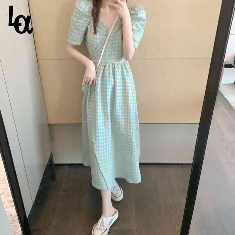 Summer Sweet Plaid Dress Women Elegant Designer Casual Split Fit Chic Puff Sleeve V-neck Holiday Beach 210519, Yellow
Summer Sweet Plaid Dress Women Elegant Designer Casual Split Fit Chic Puff Sleeve V-neck Holiday Beach 210519, Yellow
