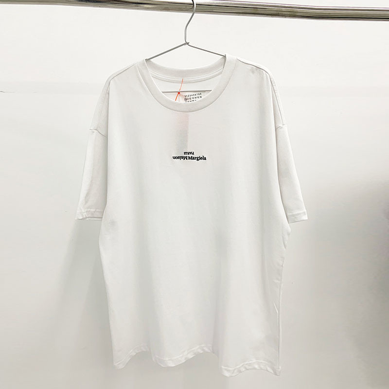 2020 April New MM6 Paris T-Shirt MM6 Embroidery Oversized Tops Tees Men Women 100% Cotton White T Shirts Men 1005, White;black 
2020 April New MM6 Paris T-Shirt MM6 Embroidery Oversized Tops Tees Men Women 100% Cotton White T Shirts Men 1005, White;black