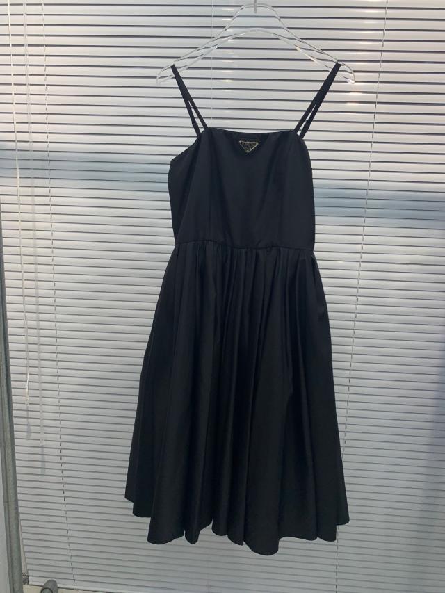 2021 spring and summer new style classic metal triangle suspender girl's dress versatile skirt, Black;gray
2021 spring and summer new style classic metal triangle suspender girl's dress versatile skirt, Black;gray