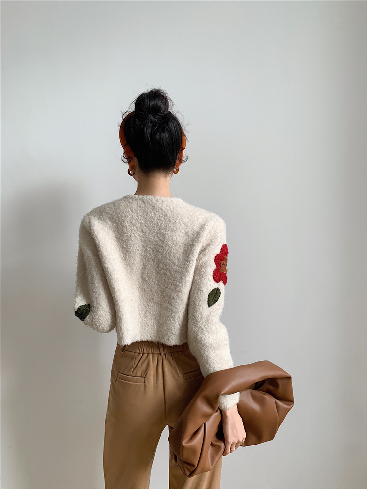 Embroidered Sweater Cardigan Women Wool Horn Button Up Crewneck Khaki Winter Fashion Coat 210427