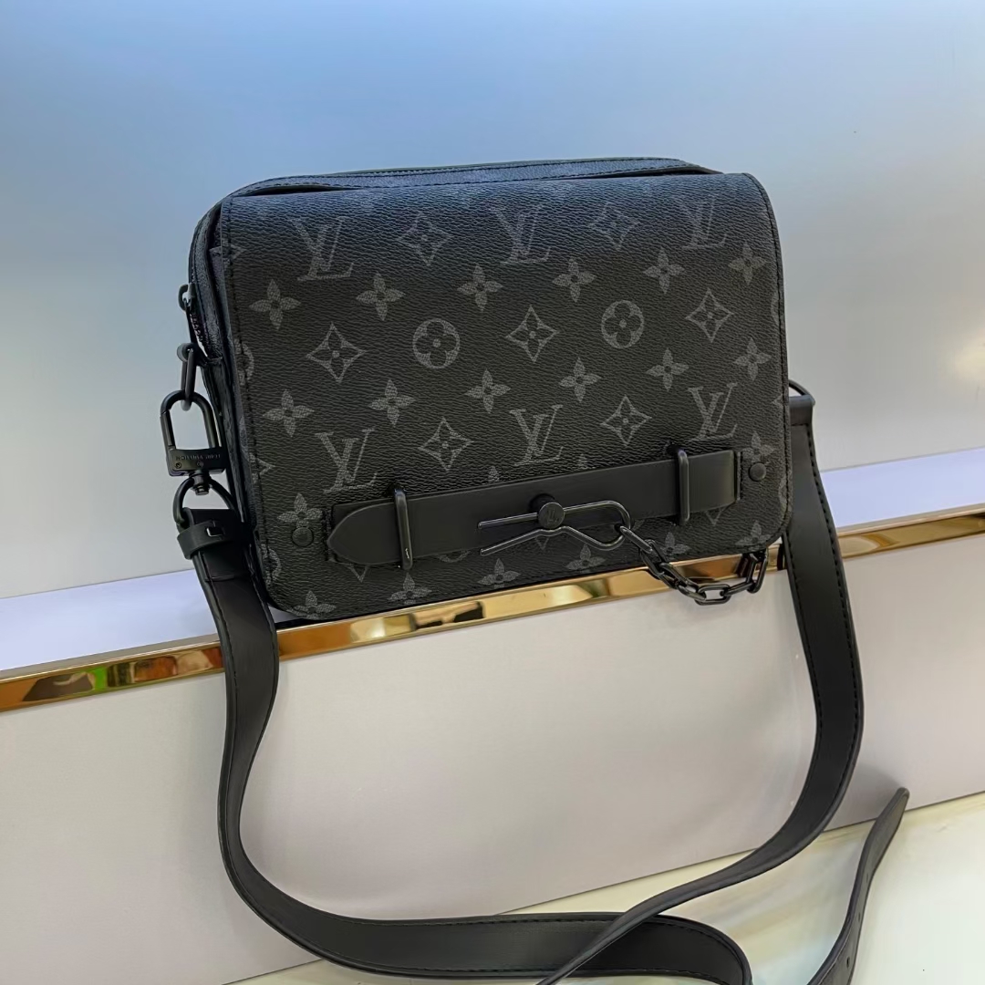 Louis Vuitton Wholesale Premium quality Designer LV Bag menbag womanbags Shoulderbags purse Fashionbag Handbag Crossbody Bags Classic pattern Leather, All black embossed
Louis Vuitton Wholesale Premium quality Designer LV Bag menbag womanbags Shoulderbags purse Fashionbag Handbag Crossbody Bags Classic pattern Leather, All black embossed