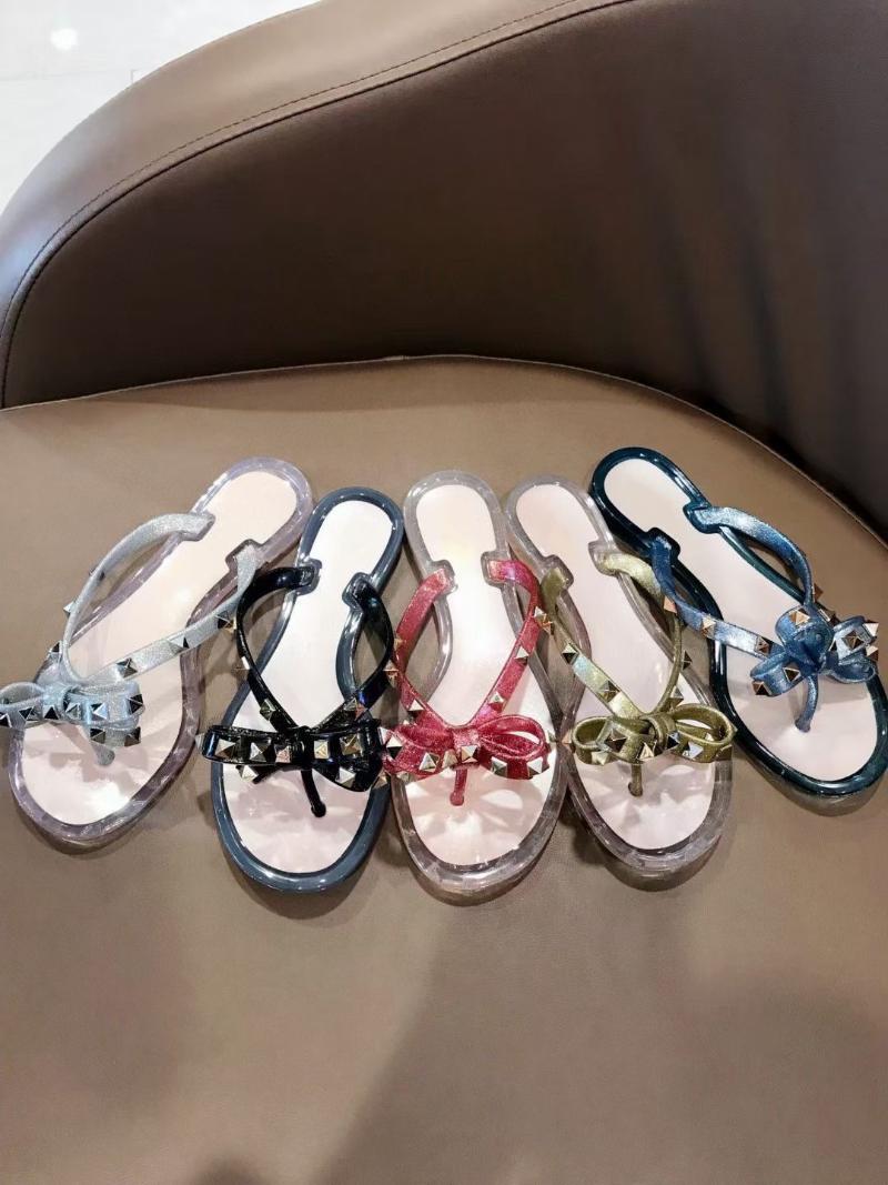 Slippers Fashion Brand Summer Flip Flops Woman Rivets Women Sandals Bow Knot Flat Girls Studded Beach Slides Jelly Shoes 35-41, Black
Slippers Fashion Brand Summer Flip Flops Woman Rivets Women Sandals Bow Knot Flat Girls Studded Beach Slides Jelly Shoes 35-41, Black