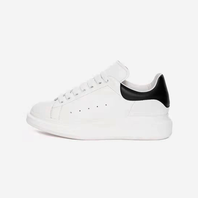 2021 Womens Mens Casual Shoe Luxurys Designers Leather Shoes ACE Platform Sneakers Triple White Reflective Red Pink Black Suede Grey Flat Women Trainers 36-45, Silver
2021 Womens Mens Casual Shoe Luxurys Designers Leather Shoes ACE Platform Sneakers Triple White Reflective Red Pink Black Suede Grey Flat Women Trainers 36-45, Silver