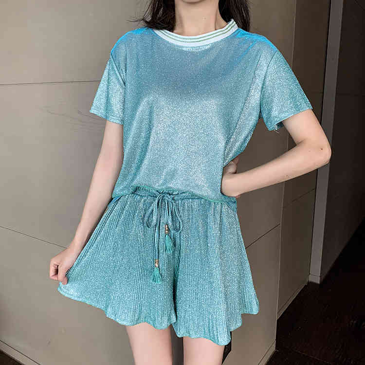 fashion Summer Two Piece Set Women O Neck Short Sleeve T-shirt top + casual Wide leg Shorts Suits Female 210519