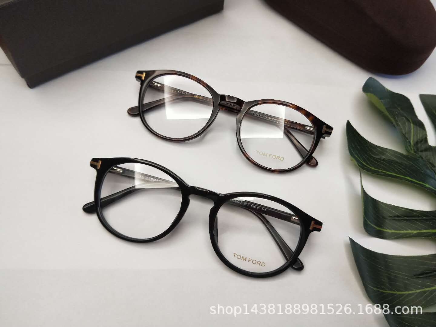 Viper Glasses New tomford round plate frame leisure personality fashion f5294 optical glasses
Viper Glasses New tomford round plate frame leisure personality fashion f5294 optical glasses