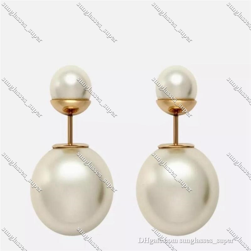 Women Designer Tribales Ear Jewelry Dangle Classic Stainless SteelAntique Gold-Finish Metal and White Resin Pearls 20 choices With Box 06
Women Designer Tribales Ear Jewelry Dangle Classic Stainless SteelAntique Gold-Finish Metal and White Resin Pearls 20 choices With Box 06