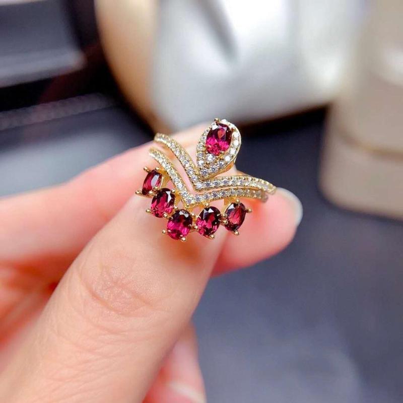 Cluster Rings Natural Red Garnet Gemstone Ring Real 925 Sterling Silver Charming Fine Fashion Jewelry Multiple Methods For Women MeibaPJFS
Cluster Rings Natural Red Garnet Gemstone Ring Real 925 Sterling Silver Charming Fine Fashion Jewelry Multiple Methods For Women MeibaPJFS