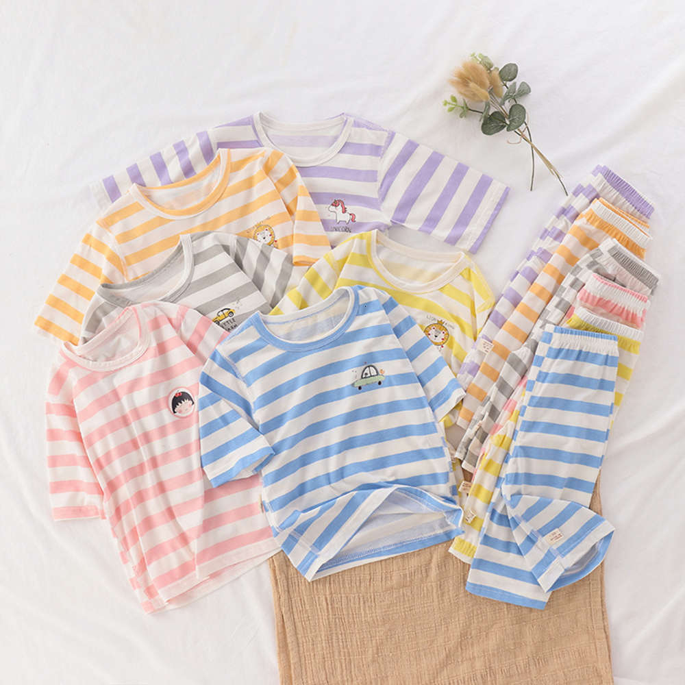 Boys and girls suits Boneless technology children's pajamas suit Icelandic cotton 7 / 3 sleeve bottom coat household clothes air condit, White
Boys and girls suits Boneless technology children's pajamas suit Icelandic cotton 7 / 3 sleeve bottom coat household clothes air condit, White