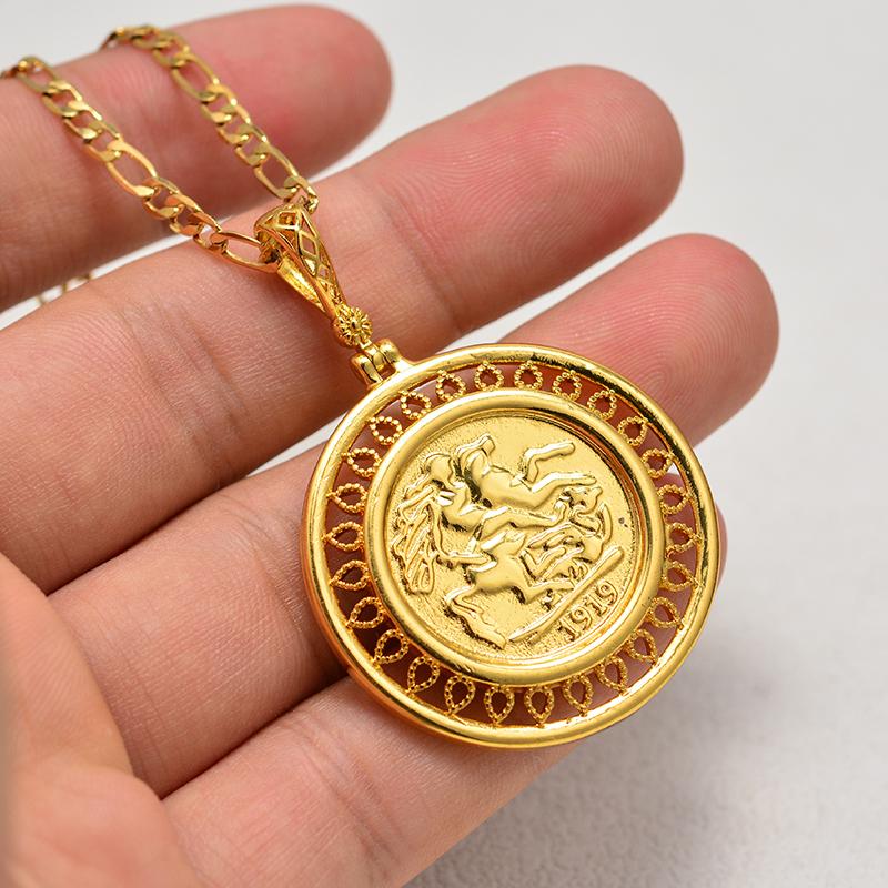 Pendant Necklaces Annayoyo 24K United Kingdom George V Coins Necklace For Man Women British Commemorative Badge Wedding Jewelry Gift
Pendant Necklaces Annayoyo 24K United Kingdom George V Coins Necklace For Man Women British Commemorative Badge Wedding Jewelry Gift