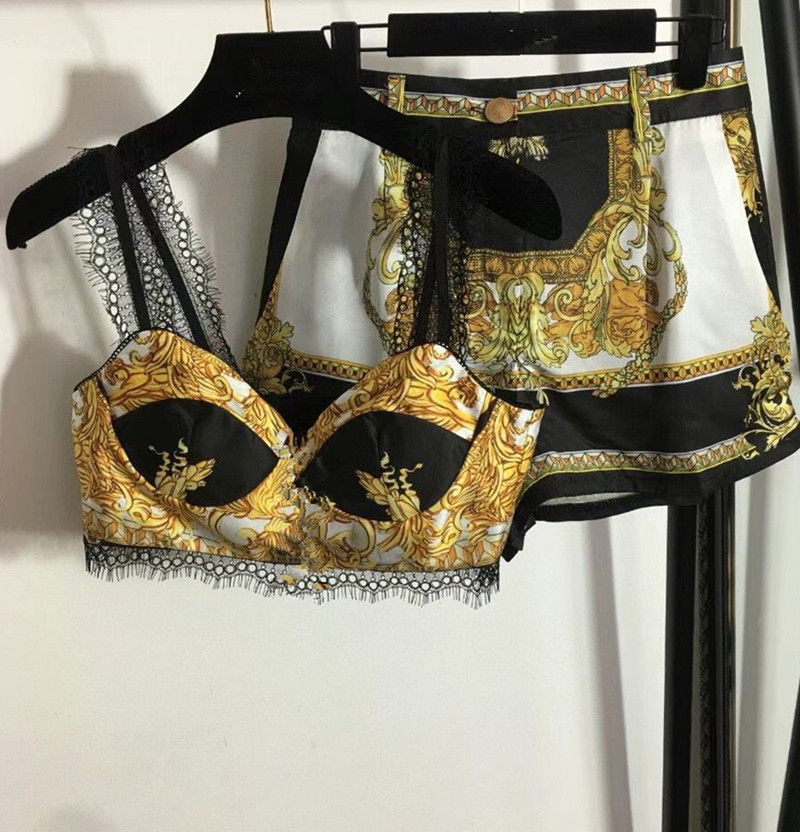 Sexy Women Two Piece Sets Spaghetti Strap Sleeveless Crop Tops Short Pants Female Printed Pant Set Suit Women' Casual Fashion Suits S28, Gold
Sexy Women Two Piece Sets Spaghetti Strap Sleeveless Crop Tops Short Pants Female Printed Pant Set Suit Women' Casual Fashion Suits S28, Gold