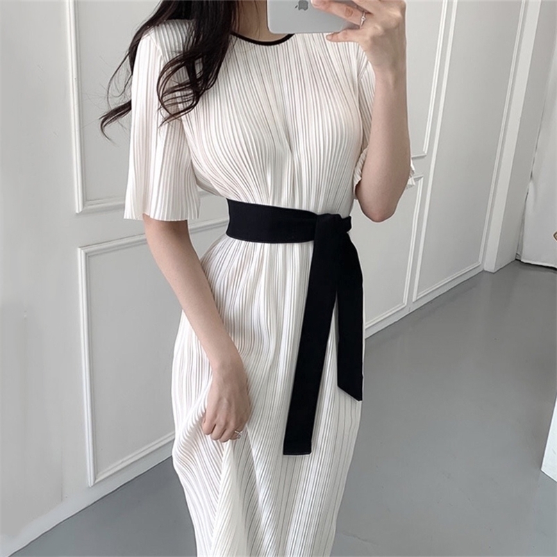 Summer Fashion Women Vintage Loose High Waist Slim Was Thin Elegant Folds Maxi Dress Vestidos 210517, White
Summer Fashion Women Vintage Loose High Waist Slim Was Thin Elegant Folds Maxi Dress Vestidos 210517, White