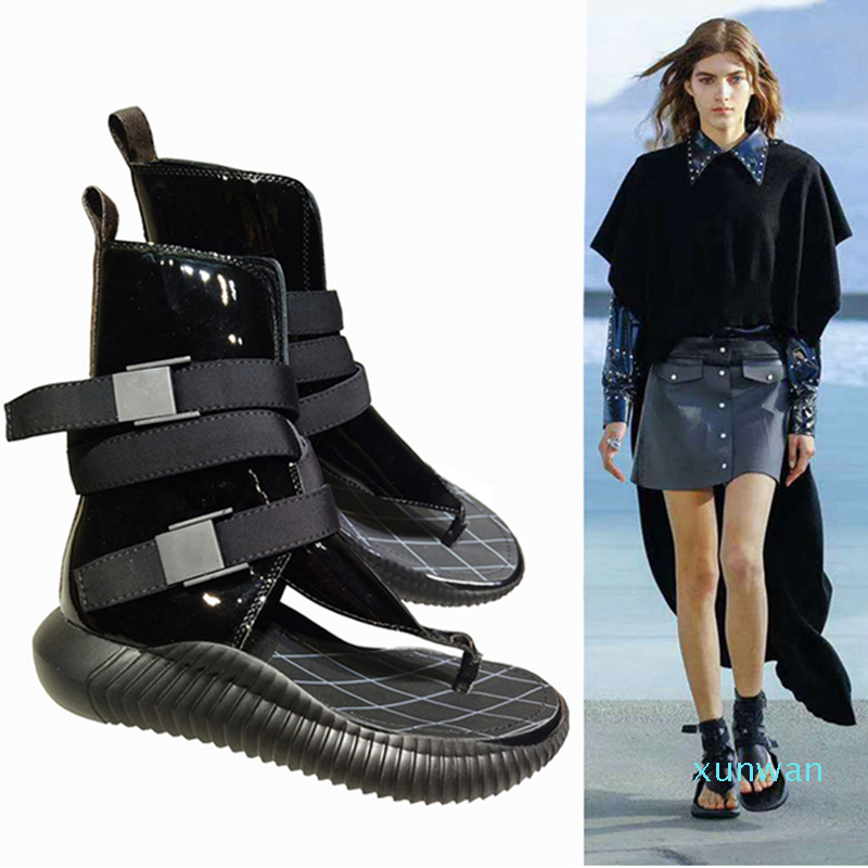 High Quality Women Sandals Flat Heel Rome Sandals Breathable Summer Flip Flops rivet gladiator sandal Genuine Leather Rubber sole with BOX, Color 1
High Quality Women Sandals Flat Heel Rome Sandals Breathable Summer Flip Flops rivet gladiator sandal Genuine Leather Rubber sole with BOX, Color 1