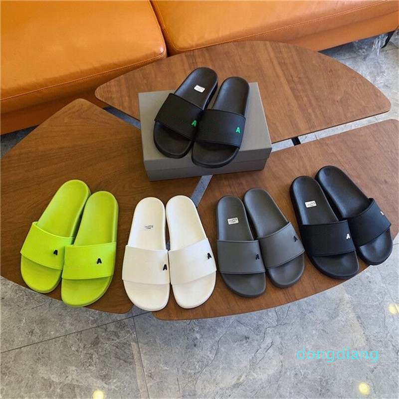 Paris Luxury designer sandals slipper slides Foam Runner Mens Womens Summer Beach Slippers Ladies Flip Flops Loafers Black Chaussures Shoes
Paris Luxury designer sandals slipper slides Foam Runner Mens Womens Summer Beach Slippers Ladies Flip Flops Loafers Black Chaussures Shoes