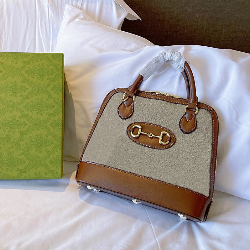 Quality 2022 Shell package bags Luxurys designers Ladies high shoulder handbag Women fashion mother handbags cossbody large capacity bag totes wallet purse letter, No bags
Quality 2022 Shell package bags Luxurys designers Ladies high shoulder handbag Women fashion mother handbags cossbody large capacity bag totes wallet purse letter, No bags