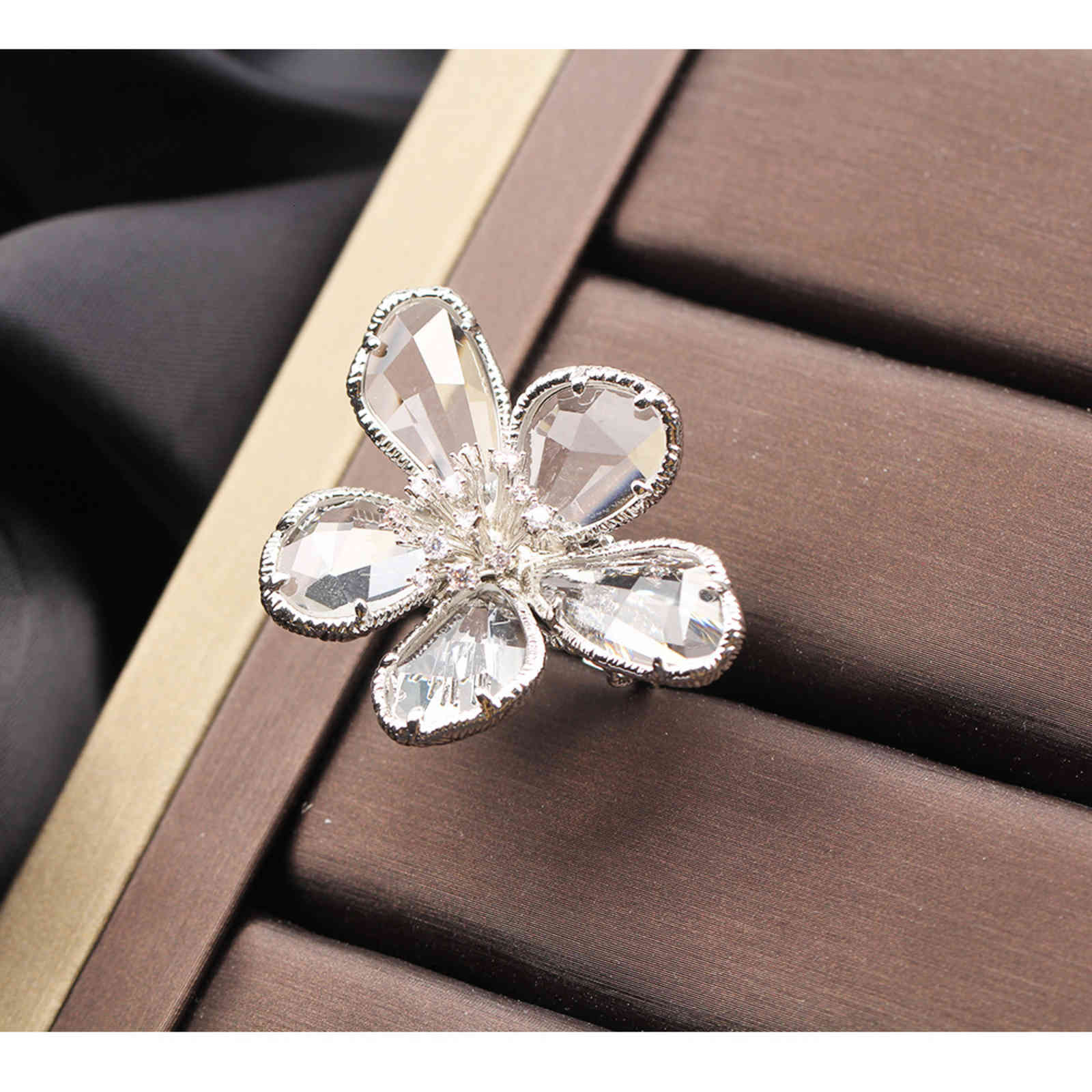 Multicolor Crystal Flower Ring Red Blue Green Exaggerated Women's Open