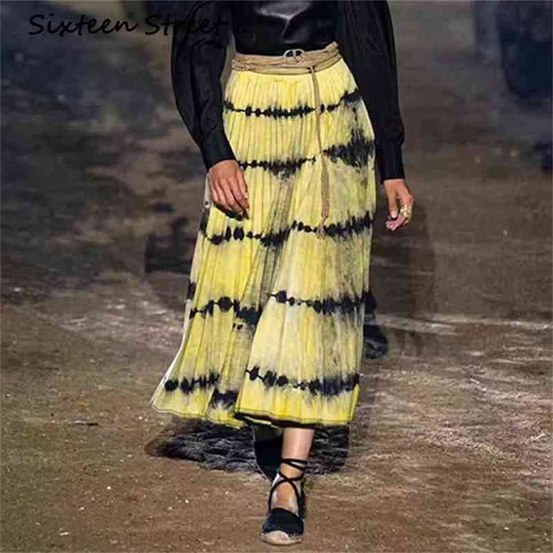 Striped Woman pleated skirt high waist casual designer boho yellow pink ink printed female spring and summer 210603
Striped Woman pleated skirt high waist casual designer boho yellow pink ink printed female spring and summer 210603