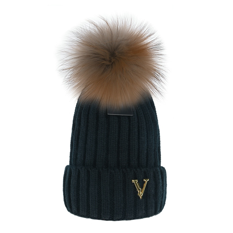 Wholesale High quality Winter caps Hats Women and men Beanies with Real Raccoon Fur Pompoms Warm Girl Cap snapback pompon beanie, Blue;gray
Wholesale High quality Winter caps Hats Women and men Beanies with Real Raccoon Fur Pompoms Warm Girl Cap snapback pompon beanie, Blue;gray