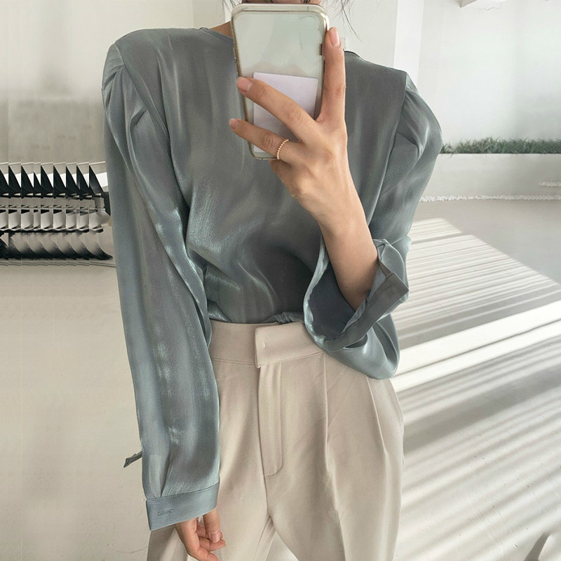 Nomikuma Causal O-neck Women Blouse Korean Thin Pleated Pullover Tops Spring New Long Sleeve Blusas Mujer De Moda 6D923 210427