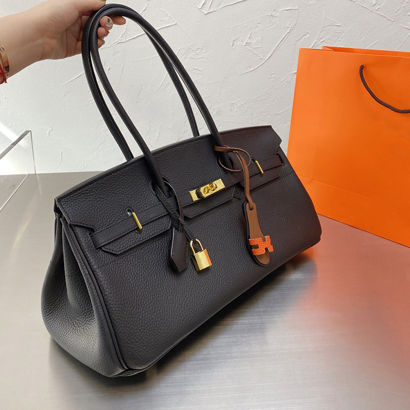 2021 luxury shopping bag women's fashion brand designer classic temperament middle age lychee pattern leather handbag, Yellow
2021 luxury shopping bag women's fashion brand designer classic temperament middle age lychee pattern leather handbag, Yellow
