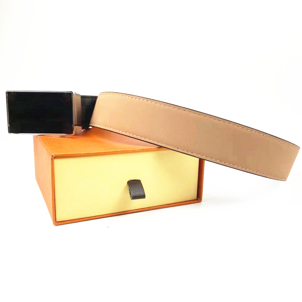Designer belt wholesale letter plate buckle mens belts casual business womens waistband monogram Damier Genuine Leather width 3.8cm with box free ship
Designer belt wholesale letter plate buckle mens belts casual business womens waistband monogram Damier Genuine Leather width 3.8cm with box free ship