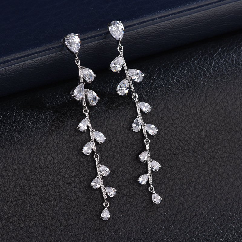 Luxury Zircon Leves Long Tssel Errings For Women Girls Jewelry Christms Gift, Golden;silver
Luxury Zircon Leves Long Tssel Errings For Women Girls Jewelry Christms Gift, Golden;silver